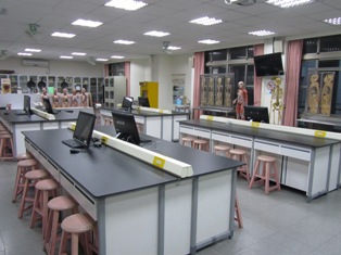 基礎醫學教學中心_解剖學生理學實驗教室