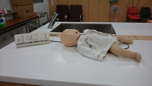產兒科護理技能教室_小兒心肺復甦術模型寶寶 